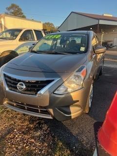 2016 Nissan Versa SV