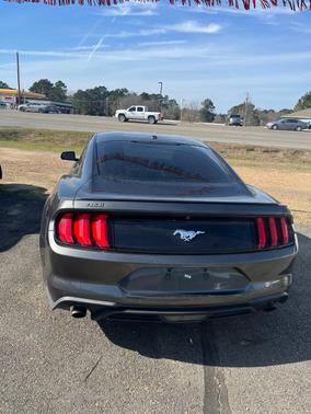 2020 Ford Mustang EcoBoost
