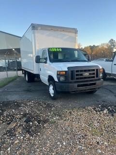 2014 Ford E350 Super Duty XLT