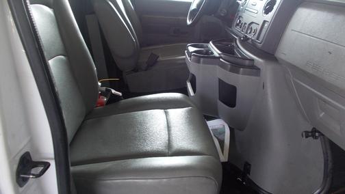 2014 Ford E350 Super Duty XLT