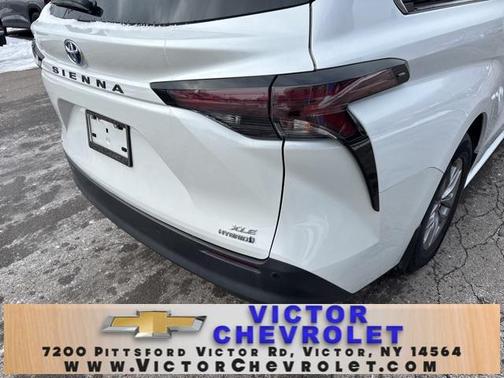 2023 Toyota Sienna XLE
