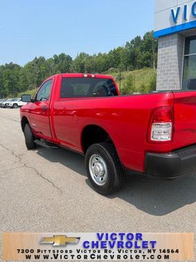 2022 RAM 2500 Tradesman Regular Cab 4x4 8' Box