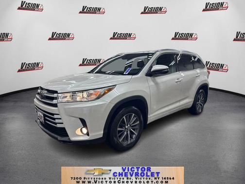 Blizzard Pearl 2017 Toyota Highlander XLE