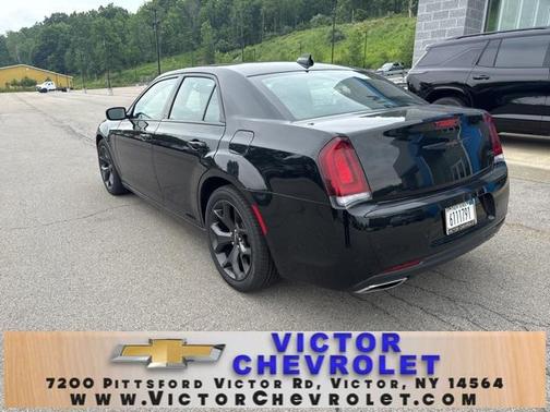 2023 Chrysler 300 S