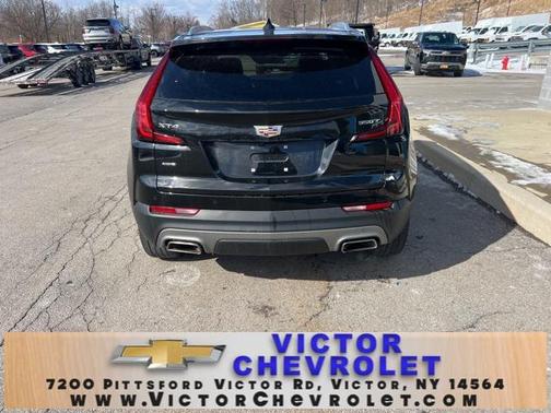 2022 Cadillac XT4 Premium Luxury