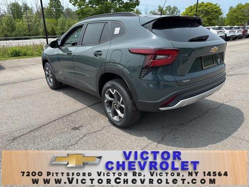 2025 Chevrolet Trax LT