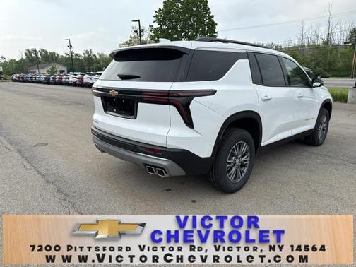 2025 Chevrolet Traverse LT