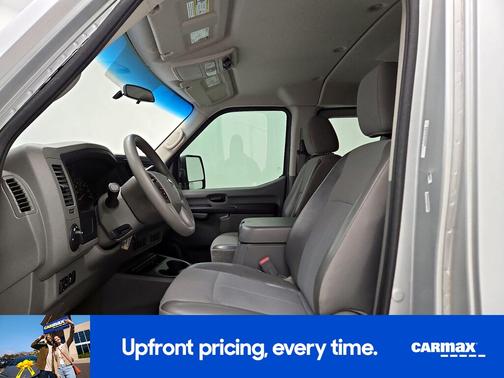 2016 Nissan NV Passenger NV3500 HD SV