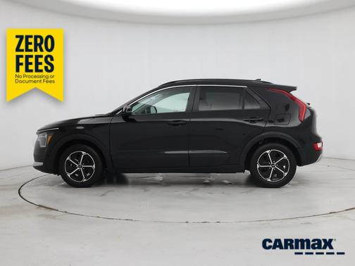 Black 2023 Kia Niro EX
