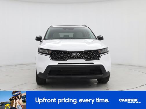 White 2021 Kia Sorento S