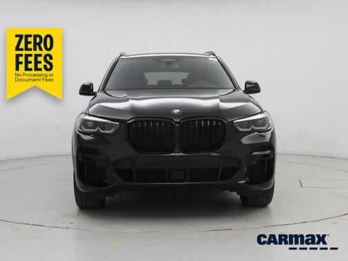 Black 2022 BMW X5 M50i