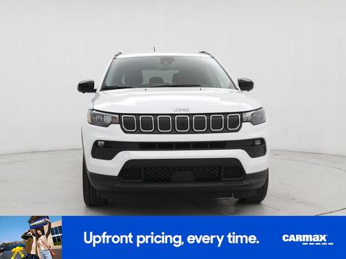 White 2022 Jeep Compass Latitude Lux