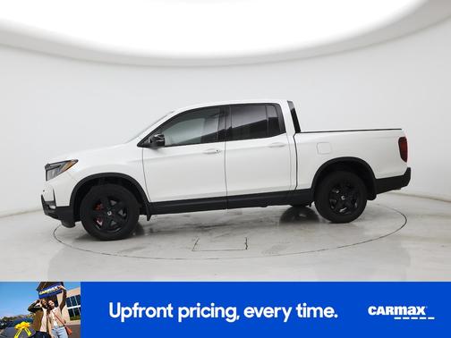 White 2022 Honda Ridgeline Black Edition