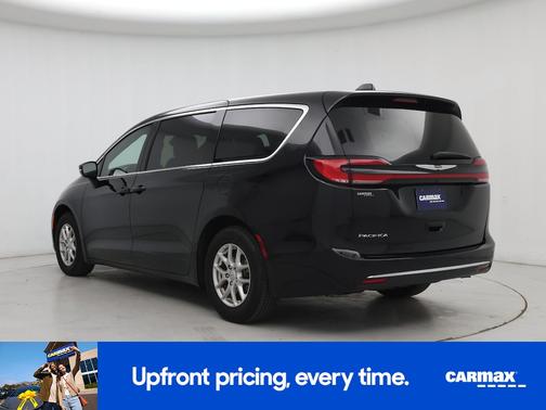 Black 2025 Chrysler Pacifica Limited