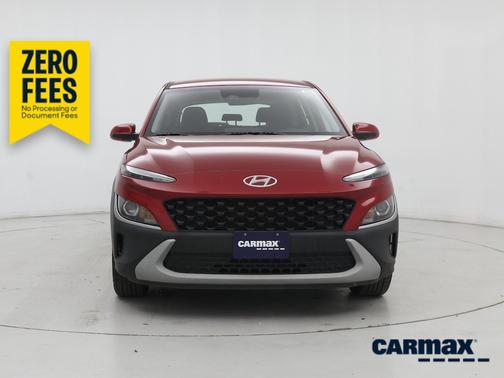 Red 2022 Hyundai KONA SE
