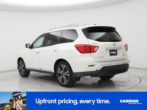 White 2018 Nissan Pathfinder Platinum
