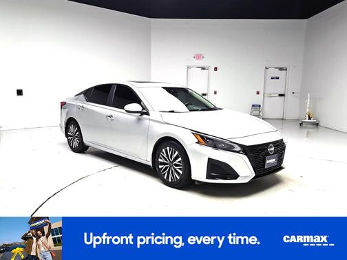 2023 Nissan Altima SV