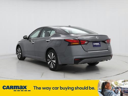 2022 Nissan Altima SV