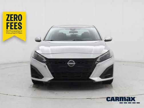 Silver 2023 Nissan Altima SV