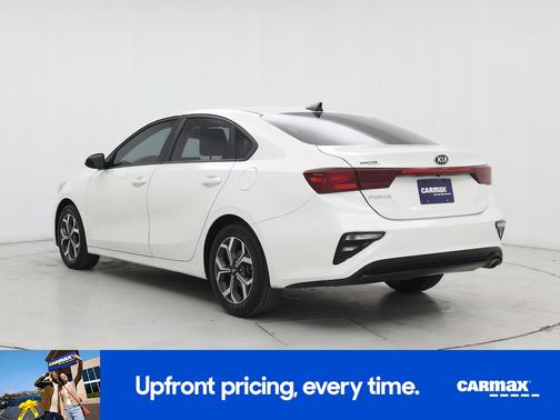 White 2019 Kia Forte LXS