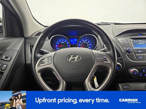 Black 2015 Hyundai TUCSON SE
