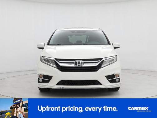 White 2019 Honda Odyssey Touring