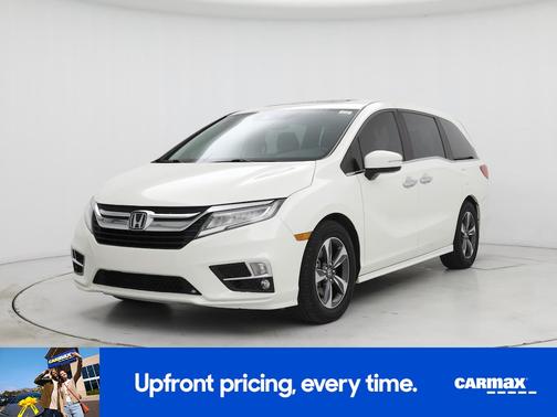 White 2019 Honda Odyssey Touring