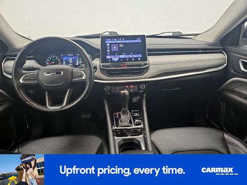 White 2022 Jeep Compass Latitude