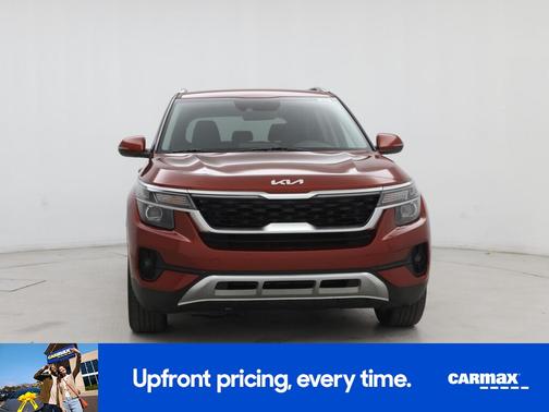 Red 2023 Kia Seltos S