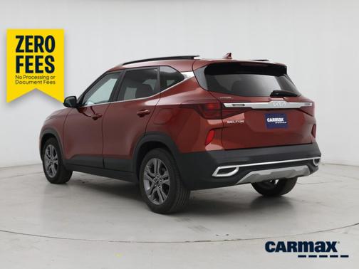 Red 2023 Kia Seltos S