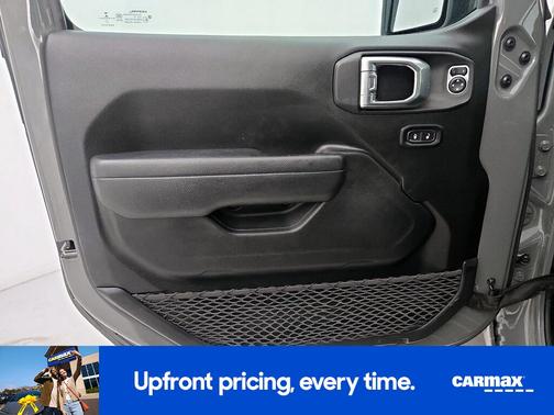 2022 Jeep Gladiator Sport