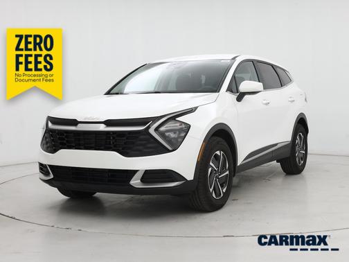 White 2023 Kia Sportage Hybrid LX