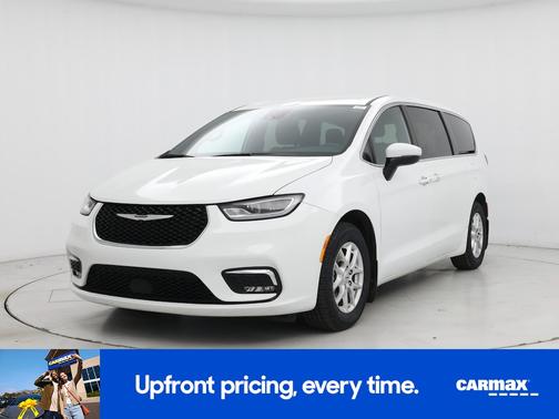 2023 Chrysler Pacifica Touring