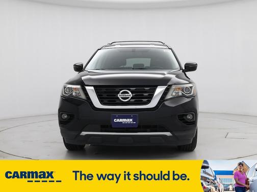 2017 Nissan Pathfinder SV