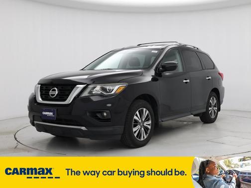 2017 Nissan Pathfinder SV