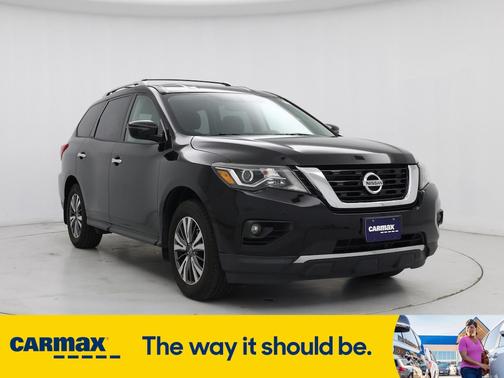 2017 Nissan Pathfinder SV