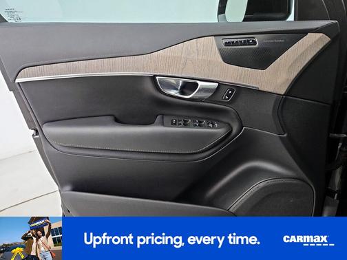 2022 Volvo XC90 T6 Inscription