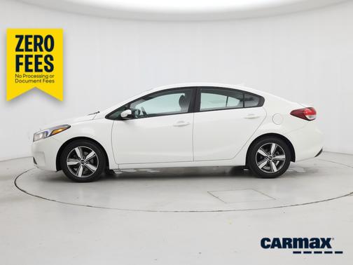 White 2018 Kia Forte S