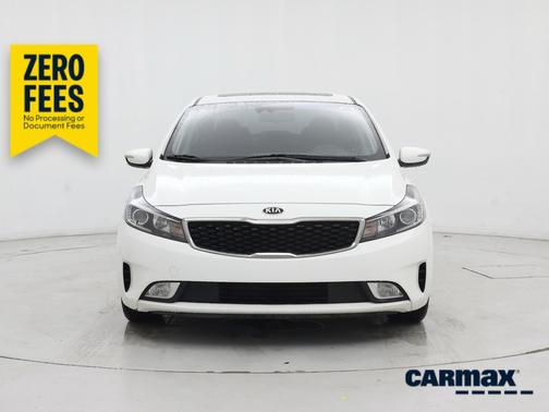 White 2018 Kia Forte S