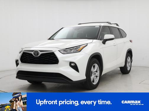 White 2020 Toyota Highlander LE