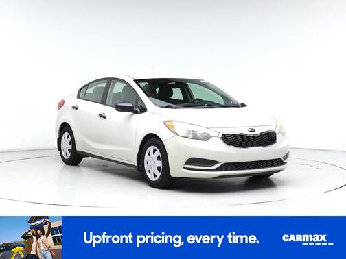 White 2015 Kia Forte LX