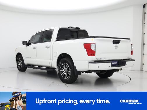 2020 Nissan Titan SV