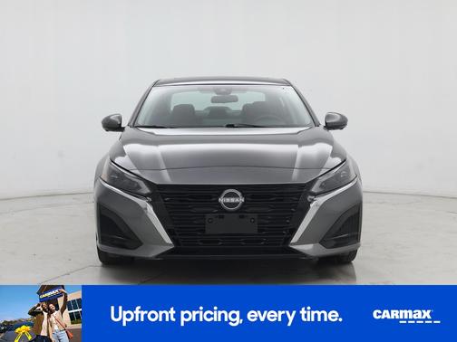 Gray 2023 Nissan Altima SL