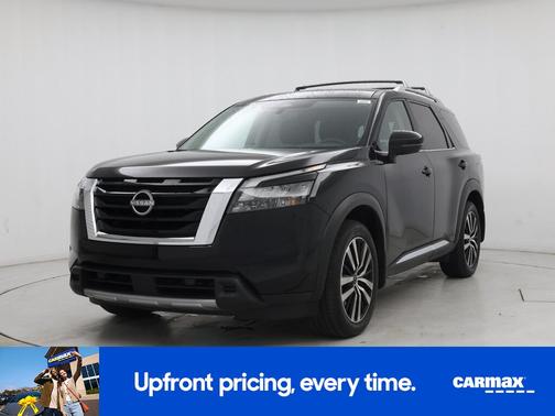 Black 2025 Nissan Pathfinder Platinum