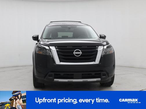 Black 2025 Nissan Pathfinder Platinum