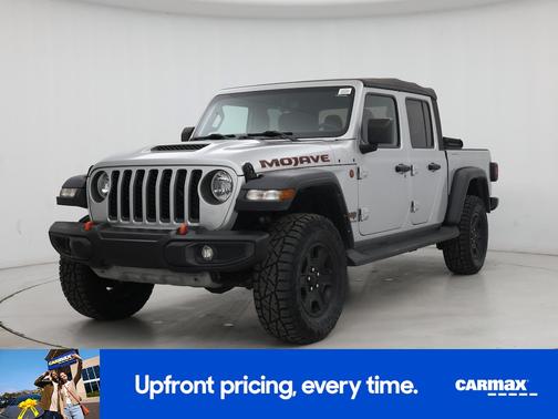 Silver 2022 Jeep Gladiator Mojave