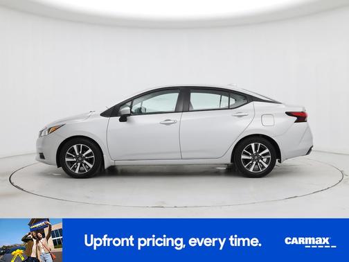 2022 Nissan Versa SV