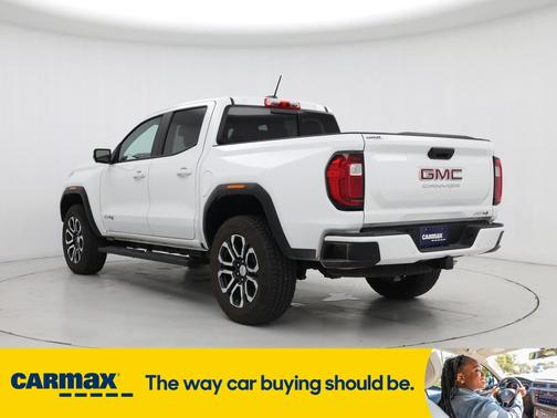 2024 GMC Canyon AT4