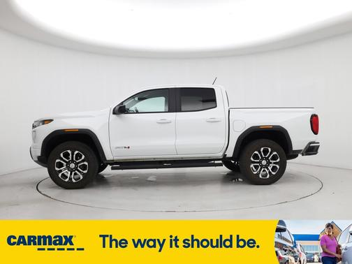 2024 GMC Canyon AT4