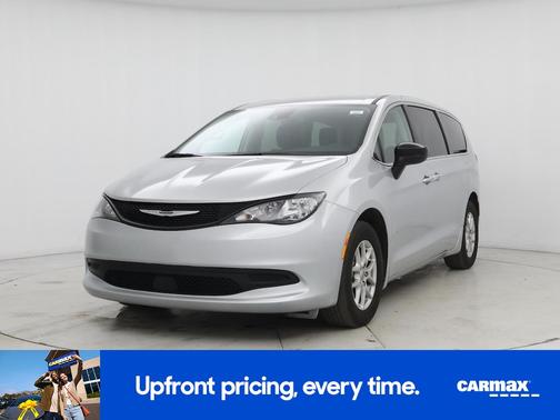 2024 Chrysler Voyager LX